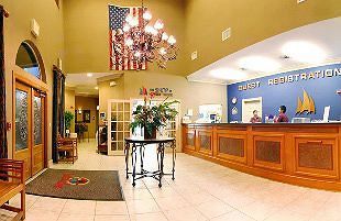 Mainsail Tampa Extended Stay エクステリア 写真